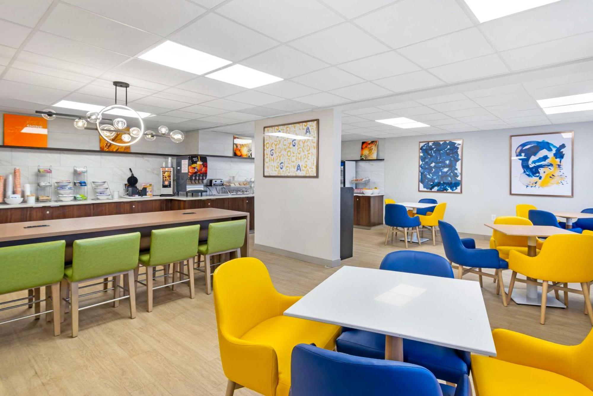 Comfort Suites Northside Hospital Gwinnett لورينسيفيل المظهر الخارجي الصورة